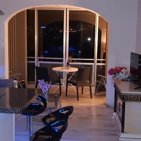 Duplex Apartment *